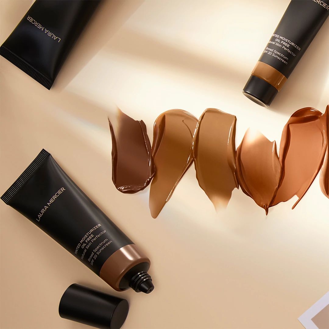 TINTED MOISTURIZER OIL FREE NATURAL SKIN PERFECTOR (CREMA HUMECTANTE CON COLOR)